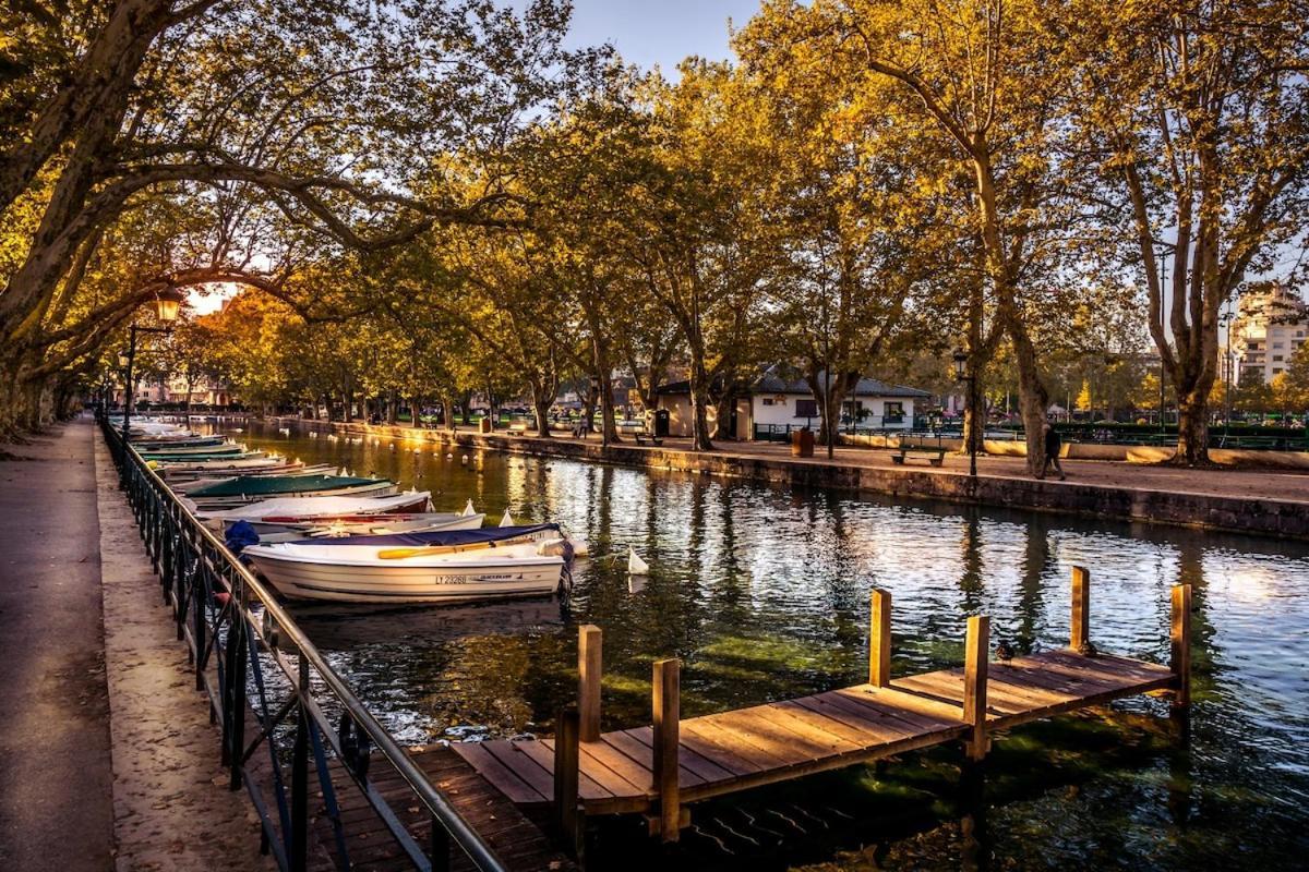 Golden Beach Parking Proche Du Lac Annecy Zewnętrze zdjęcie